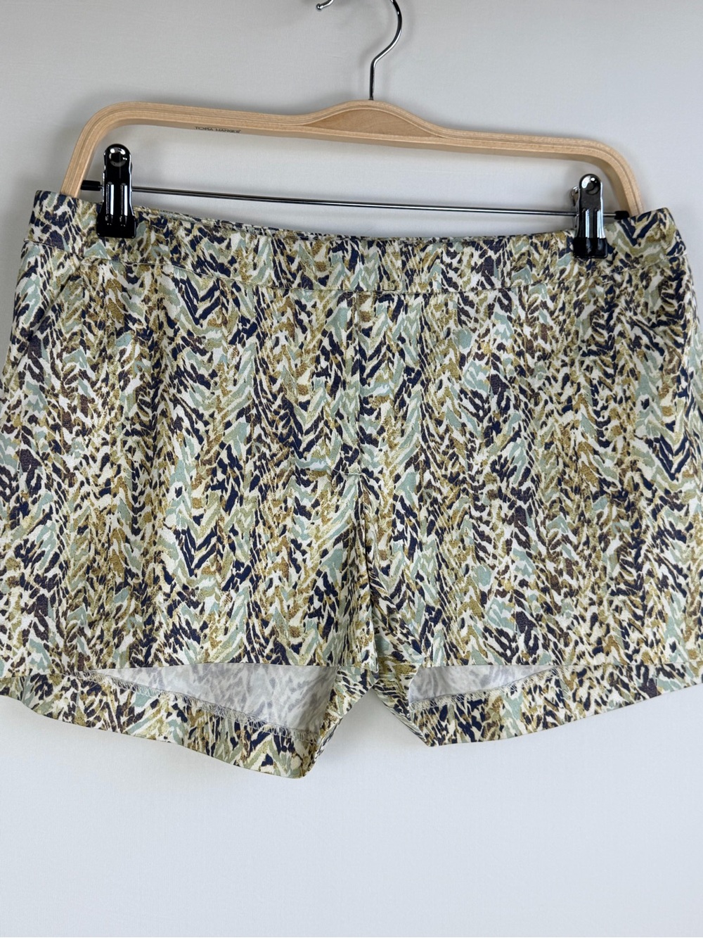 H&M Abstract Leaf Print Shorts Size 8 Green Blue Tan